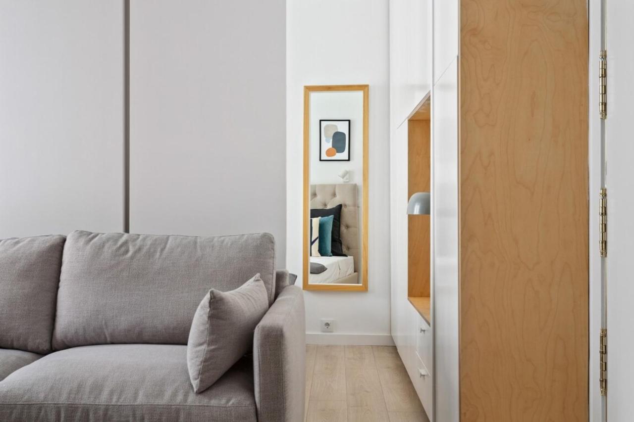 Modern 1 Bedroom Apartment Near Lavapies Мадрид Екстериор снимка
