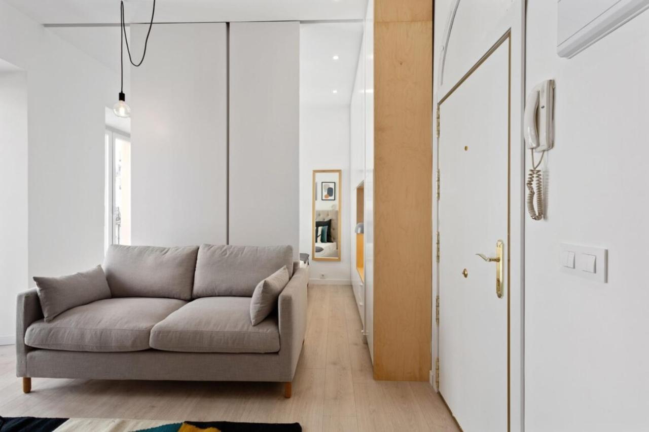 Modern 1 Bedroom Apartment Near Lavapies Мадрид Екстериор снимка